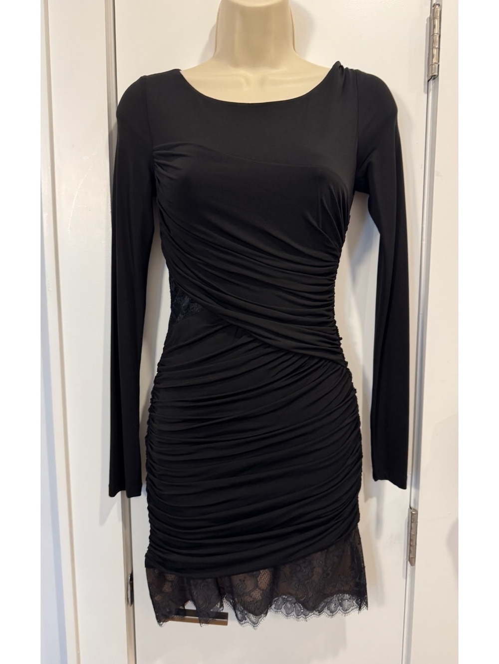 BCBGMAXAZRIA Clio Black Ruched Long Sleeve Mini Dress with Lace Trim, Size 0